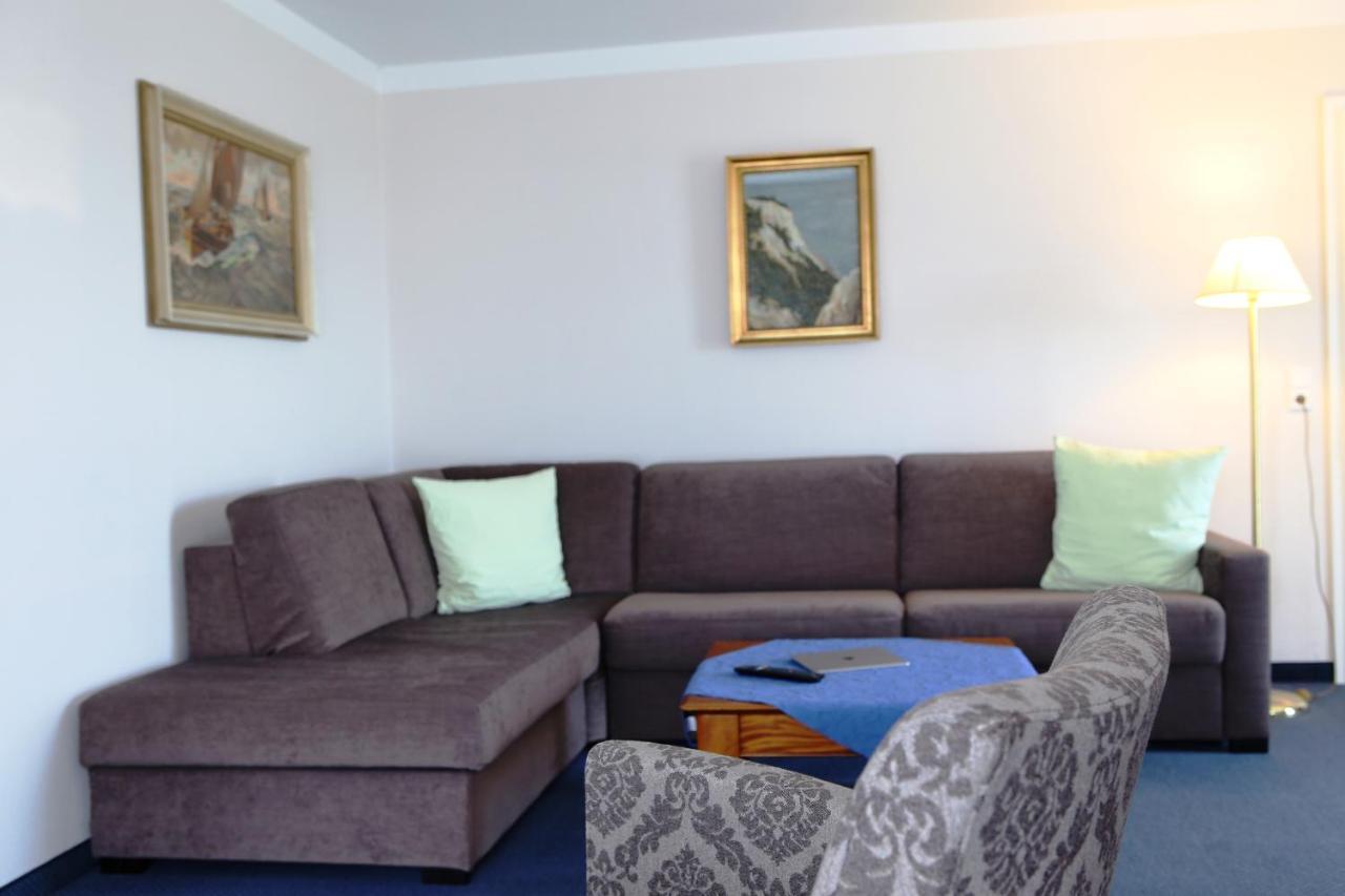 Hotel Badehaus Goor Putbus Exterior foto